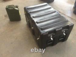Hardigg Large Case Rolling Hard Case 700 x 1080 x 520 Wheels Pickup Tool Box