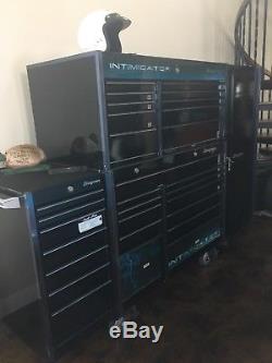 SNAP-ON INTIMIDATOR TOOL BOX with locker