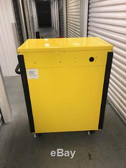 Snap On Tool Box KRSC326 KRSC326FPES ULTRA YELLOW Roll Cart with 2 Keys SNAP-ON