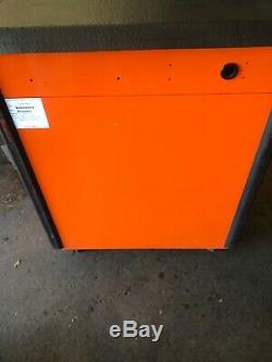 Snap On Tool Box Tool Cart Roll Cart KRSC326 in Electric Orange